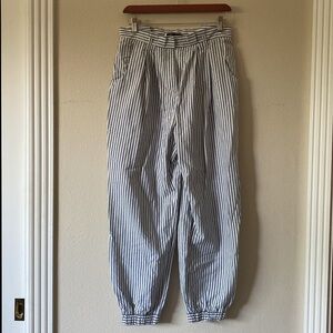Zara Size Small Blue and White Seersucker Paper Bag Waist Pant Size Small